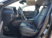 ✅ 2023 Mazda CX-30 Premium Plus • VIN: 3MVDMBEY3PM559046 • Lot: 42758205. Wystawiony na Copart z przebiegiem 11 793 mil. Bezpłatny archiwum sprzedaży aukcyjnych z USA i szczegółowy raport historii pojazdu na DreamBid. Zdjęcie 7.