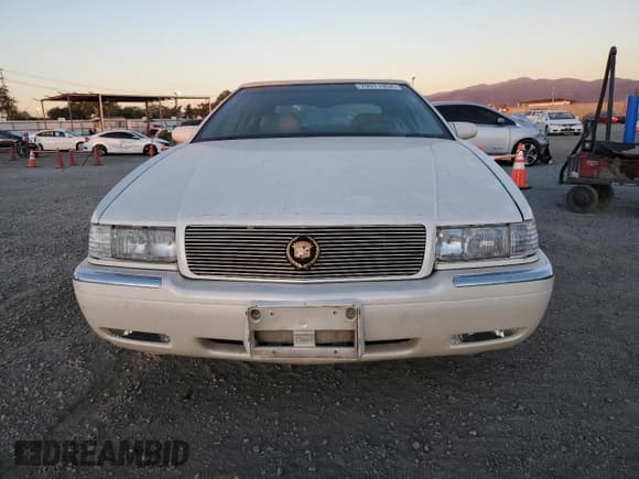 ✅ 2002 Cadillac Eldorado ESC • VIN: 1G6EL12Y72B101231 • Лот: 79971954. Опубликован ранее на Copart с пробегом 87 408 миль. Бесплатный доступ к архиву аукционных продаж из США и подробный отчёт об истории автомобиля на DreamBid. Изображение 5.