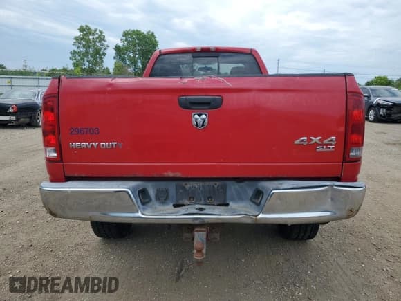 ✅ 2005 Dodge 2500 ST • VIN: 3D7KS26DX5G778873 • Lot: 64286855. Wystawiony na Copart z przebiegiem 92 515 mil. Bezpłatny archiwum sprzedaży aukcyjnych z USA i szczegółowy raport historii pojazdu na DreamBid. Zdjęcie 6.