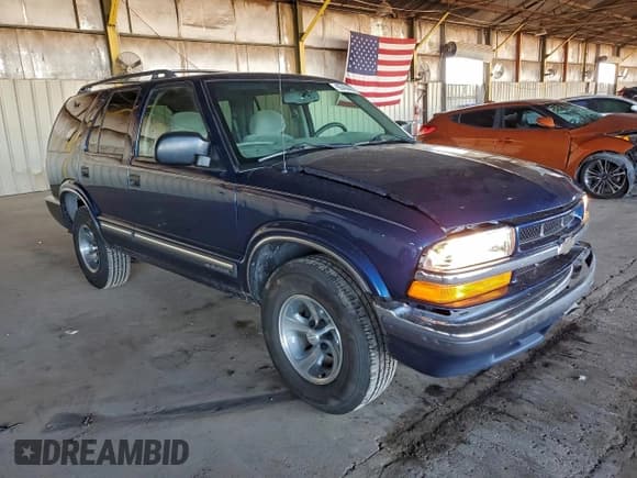 ✅ 2000 Chevrolet Blazer LT • VIN: 1GNCS13W3Y2394372 • Lot: 95466655. Listed on Copart with 106,287 mi. Free auction sales archive from the USA and detailed vehicle history report at DreamBid. Image 4.