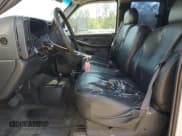 ✅ 2001 Chevrolet Silverado 2500HD LS • VIN: 1GCHK29U61E316862 • Lot: 57590155. Wystawiony na Copart z przebiegiem Nie podano. Bezpłatny archiwum sprzedaży aukcyjnych z USA i szczegółowy raport historii pojazdu na DreamBid. Zdjęcie 7.