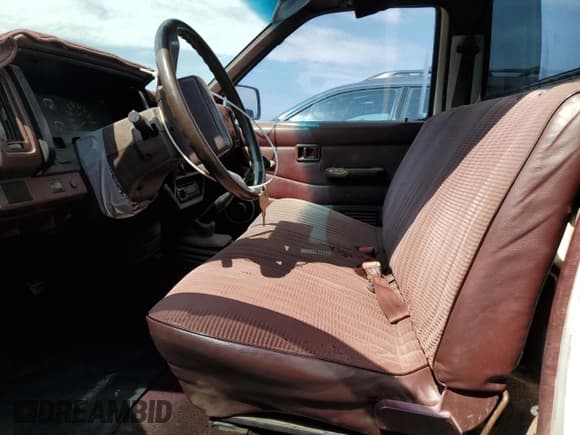 ✅ 1993 Nissan Frontier • VIN: 1N6SD11SXPC313758 • Лот: 69473175. Опубликован ранее на Copart с пробегом 231 377 миль. Бесплатный доступ к архиву аукционных продаж из США и подробный отчёт об истории автомобиля на DreamBid. Изображение 7.