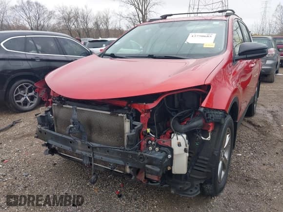 ✅ 2015 Toyota RAV4 LE • VIN: JTMBFREV9FD168527 • Lot: 43750685. Listed on IAAI with 194,728 mi. Free auction sales archive from the USA and detailed vehicle history report at DreamBid. Image 6.