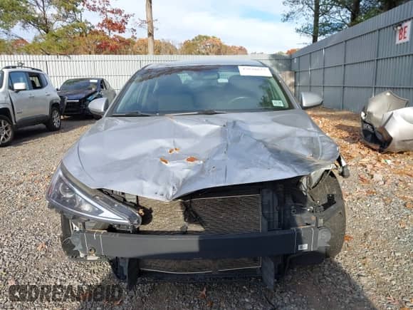 2020 Hyundai Elantra SEL z VIN KMHD84LF6LU949644, wystawiony jako IAAI lot #43638637 z przebiegiem 69 507 mil mil oraz . Historia ofert i sprzedaży dostępna na DreamBid. Obrazek 12.