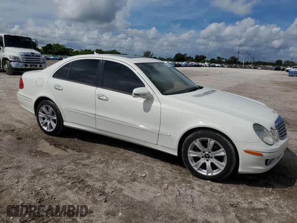 ✅ 2009 Mercedes-Benz E 350 Luxury • VIN: WDBUF87X39B382980 • Лот: 82025935. Опубликован ранее на Copart с пробегом 177 668 миль. Бесплатный доступ к архиву аукционных продаж из США и подробный отчёт об истории автомобиля на DreamBid. Изображение 4.