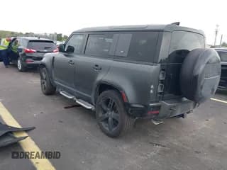 ✅ 2023 Land Rover Defender V8 • VIN: SALEWEEE0P2223118 • Lot: 43427977. Wystawiony na IAAI z przebiegiem 27 170 mil. Bezpłatny archiwum sprzedaży aukcyjnych z USA i szczegółowy raport historii pojazdu na DreamBid. Zdjęcie 3.