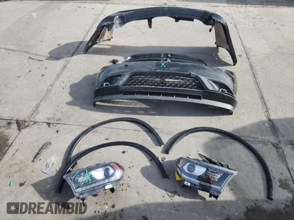 ✅ 2018 Dodge Durango GT • VIN: 1C4RDJDG5JC307530 • Lot: 91823805. Listed on Copart with 115,643 mi. Free auction sales archive from the USA and detailed vehicle history report at DreamBid. Image 13.