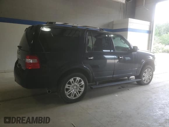 ✅ 2011 Ford Expedition Limited • VIN: 1FMJU1K58BEF18267 • Лот: 68366255. Опубликован ранее на Copart с пробегом 295 985 миль. Бесплатный доступ к архиву аукционных продаж из США и подробный отчёт об истории автомобиля на DreamBid. Изображение 3.