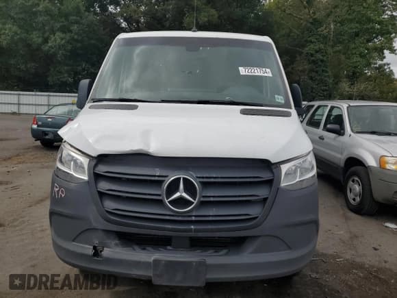 ✅ 2023 Mercedes-Benz Sprinter Cargo • VIN: W1Y70BGY0PT123999 • Lot: 67495075. Listed on Copart with 164,964 mi. Free auction sales archive from the USA and detailed vehicle history report at DreamBid. Image 5.