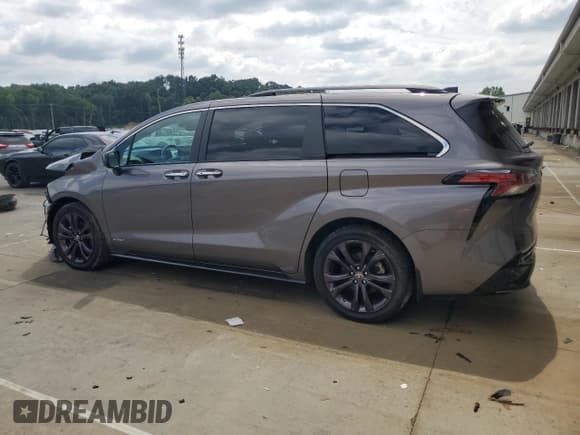 ✅ 2021 Toyota Sienna XSE • VIN: 5TDXRKEC2MS073084 • Lot: 66261615. Listed on Copart with 63,580 mi. Free auction sales archive from the USA and detailed vehicle history report at DreamBid. Image 2.