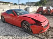 ✅ 2015 Ferrari California T • VIN: ZFF77XJA0F0205807 • Lot: 85905994. Wystawiony na Copart z przebiegiem 22 169 mil. Bezpłatny archiwum sprzedaży aukcyjnych z USA i szczegółowy raport historii pojazdu na DreamBid. Zdjęcie 4.