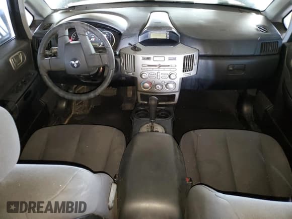 ✅ 2005 Mitsubishi Endeavor LS • VIN: 4A4MN21S35E057665 • Lot: 55744255. Listed on Copart with 173,042 mi. Free auction sales archive from the USA and detailed vehicle history report at DreamBid. Image 8.