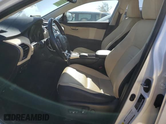 ✅ 2021 Lexus NX 300h • VIN: JTJGJRDZ0M5010994 • Lot: 90312165. Wystawiony na Copart z przebiegiem 71 019 mil. Bezpłatny archiwum sprzedaży aukcyjnych z USA i szczegółowy raport historii pojazdu na DreamBid. Zdjęcie 7.