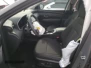 ✅ 2024 Hyundai Tucson SEL • VIN: 5NMJBCDE5RH366829 • Lot: 74477954. Wystawiony na Copart z przebiegiem 8 366 mil. Bezpłatny archiwum sprzedaży aukcyjnych z USA i szczegółowy raport historii pojazdu na DreamBid. Zdjęcie 7.