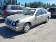 ✅ 1998 Mercedes-Benz E 320 • VIN: WDBJF65F3WA695126 • Lot: 42636961. Listed on IAAI with Not provided. Free auction sales archive from the USA and detailed vehicle history report at DreamBid. Image 20.