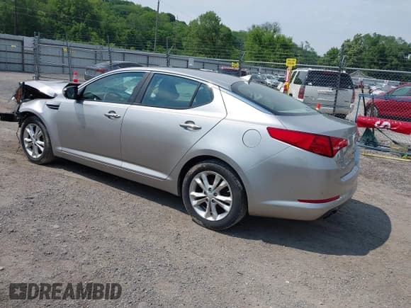 ✅ 2012 Kia Optima EX • VIN: 5XXGN4A72CG035533 • Lot: 42408646. Wystawiony na IAAI z przebiegiem 248 295 mil. Bezpłatny archiwum sprzedaży aukcyjnych z USA i szczegółowy raport historii pojazdu na DreamBid. Zdjęcie 3.
