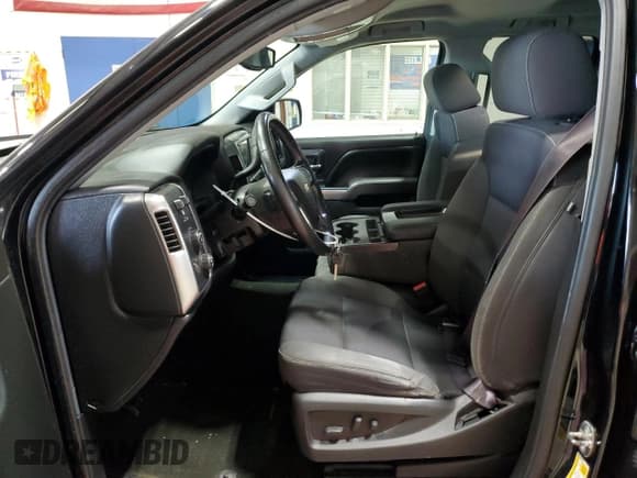 ✅ 2017 Chevrolet Silverado 1500 LT • VIN: 1GCVKREC9HZ197524 • Lot: 91223565. Listed on Copart with 129,594 mi. Free auction sales archive from the USA and detailed vehicle history report at DreamBid. Image 7.