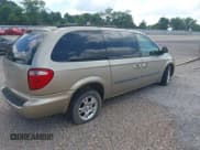 ✅ 2003 Dodge Caravan EX • VIN: 2D4GP74L03R104251 • Lot: 42747705. Listed on IAAI with 323,929 mi. Free auction sales archive from the USA and detailed vehicle history report at DreamBid. Image 15.