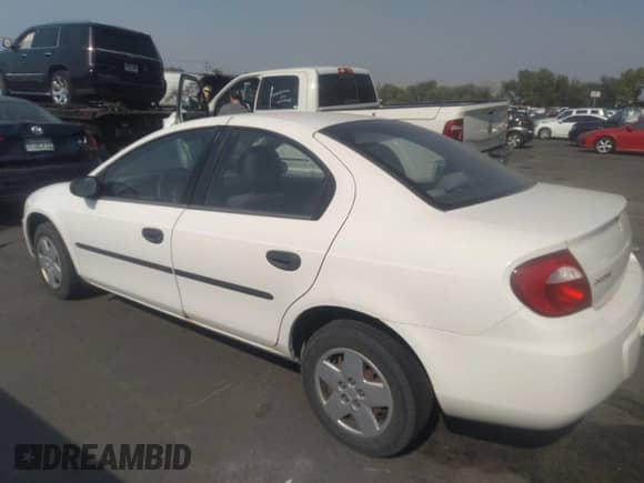 2003 Dodge Neon SE z VIN 1B3ES26C03D190927, wystawiony jako IAAI lot #31188435 z przebiegiem 262 518 mil mil oraz . Historia ofert i sprzedaży dostępna na DreamBid. Obrazek 3.