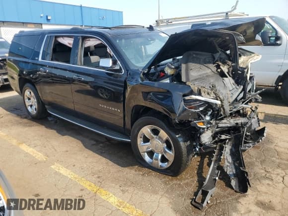 ✅ 2015 Chevrolet Suburban LTZ • VIN: 1GNSKKKC4FR527718 • Lot: 71055114. Wystawiony na Copart z przebiegiem 181 245 mil. Bezpłatny archiwum sprzedaży aukcyjnych z USA i szczegółowy raport historii pojazdu na DreamBid. Zdjęcie 4.