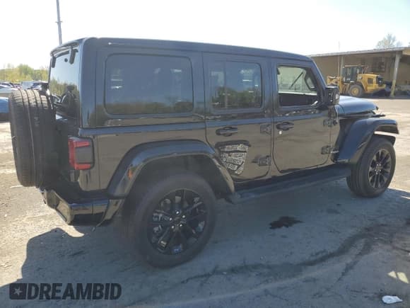 ✅ 2022 Jeep Wrangler Unlimited Sahara • VIN: 1C4HJXEN2NW173682 • Lot: 54405425. Listed on Copart with 42,870 mi. Free auction sales archive from the USA and detailed vehicle history report at DreamBid. Image 3.