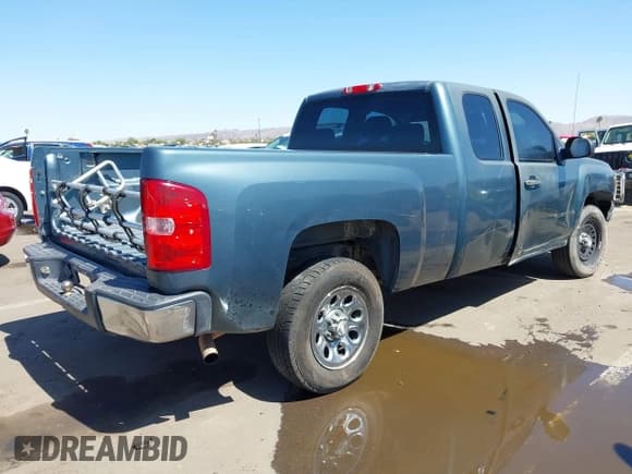 ✅ 2007 Chevrolet Silverado 1500 Work Truck • VIN: 1GCEC19X07Z652318 • Lot: 42432239. Listed on IAAI with 264,940 mi. Free auction sales archive from the USA and detailed vehicle history report at DreamBid. Image 4.