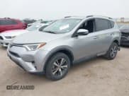 ✅ 2018 Toyota RAV4 XLE • VIN: 2T3WFREV0JW409842 • Лот: 42057521. Опубликован ранее на IAAI с пробегом 145 915 миль. Бесплатный доступ к архиву аукционных продаж из США и подробный отчёт об истории автомобиля на DreamBid. Изображение 18.