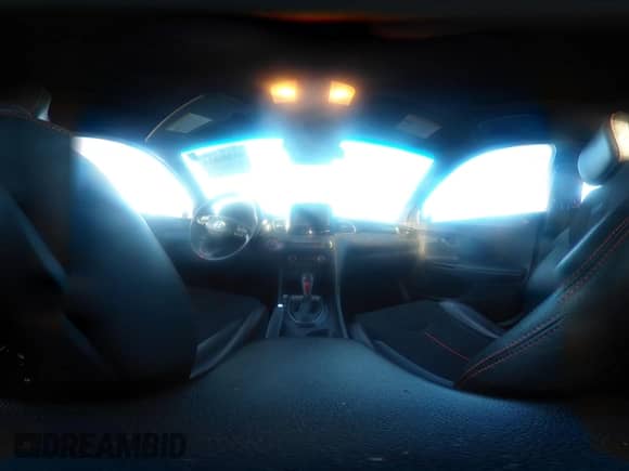 2019 Hyundai Veloster Premium z VIN KMHTG6AF3KU013055, wystawiony jako IAAI lot #41206611 z przebiegiem 48 759 mil mil oraz . Historia ofert i sprzedaży dostępna na DreamBid. Obrazek 18.