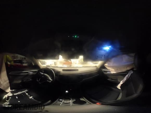 ✅ 2022 Volkswagen Atlas SE • VIN: 1V2LP2CA2NC559644 • Lot: 43851884. Wystawiony na IAAI z przebiegiem 75 892 mil. Bezpłatny archiwum sprzedaży aukcyjnych z USA i szczegółowy raport historii pojazdu na DreamBid. Zdjęcie 18.