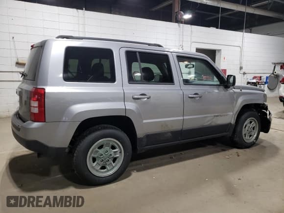 ✅ 2017 Jeep Patriot Sport • VIN: 1C4NJRBB1HD144957 • Лот: 93231115. Опубликован ранее на Copart с пробегом 74 668 миль. Бесплатный доступ к архиву аукционных продаж из США и подробный отчёт об истории автомобиля на DreamBid. Изображение 3.