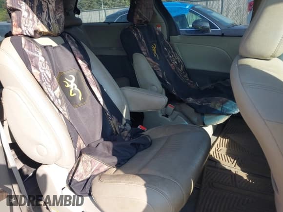 ✅ 2015 Toyota Sienna Limited • VIN: 5TDDK3DC9FS101903 • Lot: 43180590. Listed on IAAI with 151,869 mi. Free auction sales archive from the USA and detailed vehicle history report at DreamBid. Image 8.