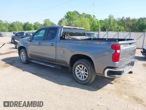 ✅ 2021 Chevrolet Silverado 1500 LT • VIN: 1GCRYJEK1MZ376305 • Lot: 42072134. Wystawiony na IAAI z przebiegiem 31 443 mil. Bezpłatny archiwum sprzedaży aukcyjnych z USA i szczegółowy raport historii pojazdu na DreamBid. Zdjęcie 3.