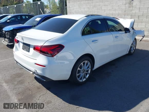 ✅ 2020 Mercedes-Benz A 220 • VIN: W1K3G4EB7LW046328 • Lot: 43562915. Listed on IAAI with Not provided. Free auction sales archive from the USA and detailed vehicle history report at DreamBid. Image 4.