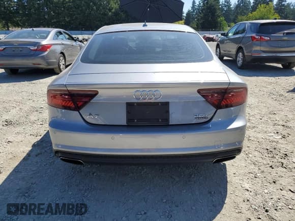 ✅ 2017 Audi A7 Premium Plus • VIN: WAUW2AFCXHN120945 • Лот: 66336185. Опубликован ранее на Copart с пробегом 82 847 миль. Бесплатный доступ к архиву аукционных продаж из США и подробный отчёт об истории автомобиля на DreamBid. Изображение 6.