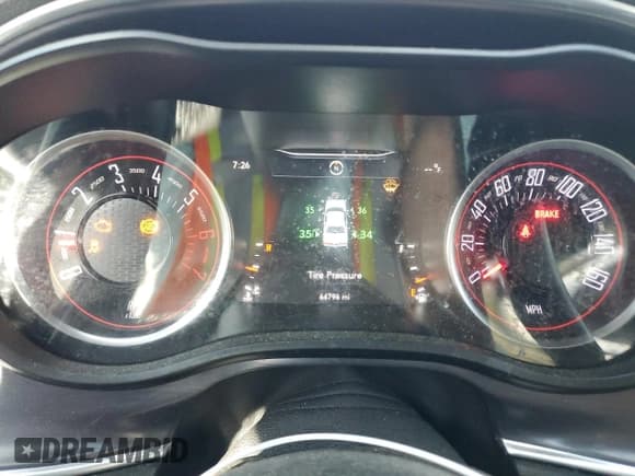 ✅ 2018 Dodge Challenger T/A • VIN: 2C3CDZBT2JH199454 • Lot: 72169824. Wystawiony na Copart z przebiegiem 70 500 mil. Bezpłatny archiwum sprzedaży aukcyjnych z USA i szczegółowy raport historii pojazdu na DreamBid. Zdjęcie 9.