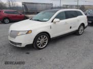 ✅ 2012 Lincoln MKT EcoBoost • VIN: 2LMHJ5AT3CBL54703 • Лот: 43752632. Опубликован ранее на IAAI с пробегом 212 934 миль. Бесплатный доступ к архиву аукционных продаж из США и подробный отчёт об истории автомобиля на DreamBid. Изображение 2.
