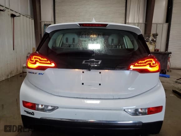 ✅ 2019 Chevrolet Bolt EV LT • VIN: 1G1FY6S0XK4125837 • Lot: 48920915. Wystawiony na Copart z przebiegiem 50 974 mil. Bezpłatny archiwum sprzedaży aukcyjnych z USA i szczegółowy raport historii pojazdu na DreamBid. Zdjęcie 6.