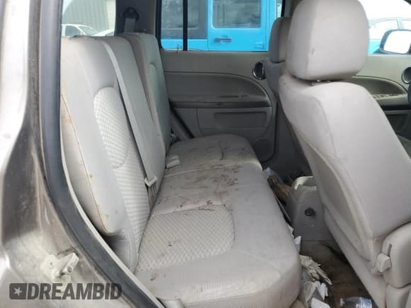 ✅ 2011 Chevrolet HHR LS • VIN: 3GNBAAFW1BS631771 • Lot: 50220035. Listed on Copart with 93,547 mi. Free auction sales archive from the USA and detailed vehicle history report at DreamBid. Image 10.