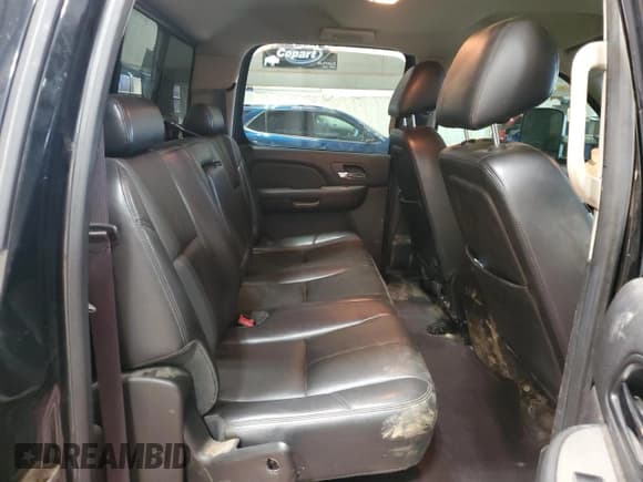 ✅ 2014 Chevrolet Silverado 2500HD LTZ • VIN: 1GC1KYE85EF106850 • Lot: 92927505. Wystawiony na Copart z przebiegiem 269 143 mil. Bezpłatny archiwum sprzedaży aukcyjnych z USA i szczegółowy raport historii pojazdu na DreamBid. Zdjęcie 10.