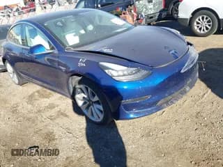 ✅ 2020 Tesla Model 3 Long Range • VIN: 5YJ3E1EB2LF547050 • Lot: 43701443. Wystawiony na IAAI z przebiegiem 70 410 mil. Bezpłatny archiwum sprzedaży aukcyjnych z USA i szczegółowy raport historii pojazdu na DreamBid. Zdjęcie 1.