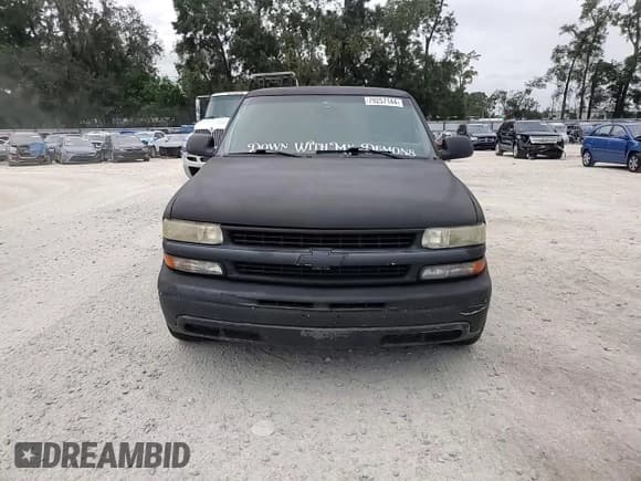 ✅ 2001 Chevrolet Silverado 1500 • VIN: 1GCEC14W81Z200915 • Лот: 79257144. Опубликован ранее на Copart с пробегом 197 957 миль. Бесплатный доступ к архиву аукционных продаж из США и подробный отчёт об истории автомобиля на DreamBid. Изображение 10.