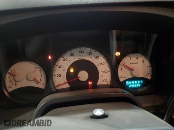 2008 Dodge Dakota z VIN 1D7HW38N38S535025, wystawiony jako Copart lot #77204754 z przebiegiem 245 225 mil mil oraz Szkoda całkowita • Salvage title. Historia ofert i sprzedaży dostępna na DreamBid. Obrazek 9.