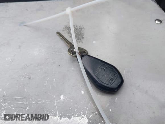 ✅ 1994 Toyota Camry LE • VIN: 4T1GK12E7RU057451 • Лот: 42417533. Опубликован ранее на IAAI с пробегом 421 184 миль. Бесплатный доступ к архиву аукционных продаж из США и подробный отчёт об истории автомобиля на DreamBid. Изображение 11.