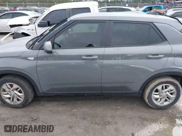 ✅ 2021 Hyundai Venue SE • VIN: KMHRB8A36MU080519 • Lot: 41362641. Listed on IAAI with 60,161 mi. Free auction sales archive from the USA and detailed vehicle history report at DreamBid. Image 14.