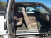 2002 Chevrolet Silverado 2500HD LS с VIN 1GCHK29U92E115555, выставлен на аукционе IAAI как лот 43448571 с пробегом 183 076 миль миль и . История ставок и продаж доступна на DreamBid. Изображение 8.