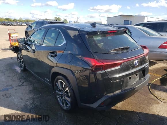✅ 2019 Lexus UX 250h • VIN: JTHU9JBH3K2014710 • Lot: 60191962. Wystawiony na Copart z przebiegiem 15 230 mil. Bezpłatny archiwum sprzedaży aukcyjnych z USA i szczegółowy raport historii pojazdu na DreamBid. Zdjęcie 3.