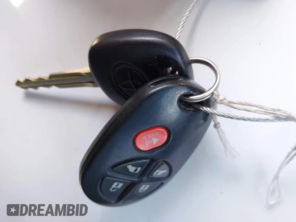 ✅ 2015 Toyota Sienna LE AAS • VIN: 5TDKK3DC8FS646613 • Lot: 43073670. Listed on IAAI with 117,828 mi. Free auction sales archive from the USA and detailed vehicle history report at DreamBid. Image 11.