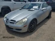 ✅ 2008 Mercedes-Benz SLK 350 • VIN: WDBWK56F28F179467 • Lot: 42385817. Listed on IAAI with 135,581 mi. Free auction sales archive from the USA and detailed vehicle history report at DreamBid. Image 17.