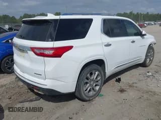 ✅ 2019 Chevrolet Traverse Premier • VIN: 1GNERKKW9KJ219049 • Lot: 43252703. Wystawiony na IAAI z przebiegiem 138 600 mil. Bezpłatny archiwum sprzedaży aukcyjnych z USA i szczegółowy raport historii pojazdu na DreamBid. Zdjęcie 4.