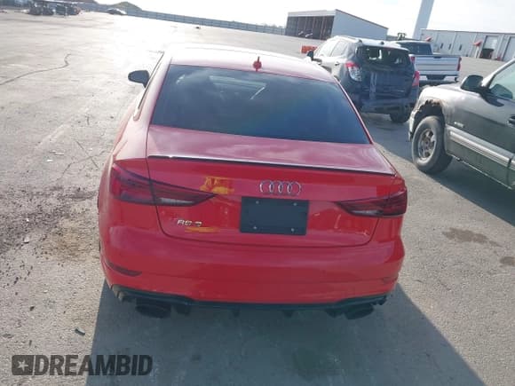 ✅ 2018 Audi RS 3 • VIN: WUABWGFF4J1905304 • Lot: 42093600. Listed on IAAI with 48,455 mi. Free auction sales archive from the USA and detailed vehicle history report at DreamBid. Image 17.